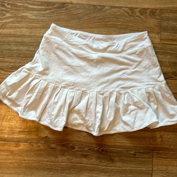 Lilly Pulitzer Luxletic tennis skort - Picture 2 of 11